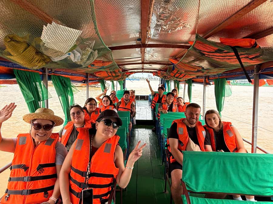 HCM: Authentic Mekong Delta - Boat, TukTuk, Khot Cake Making - A Full-Day Mekong Delta Mix, Boat, Tuk-Tuk, Pagoda, and Cooking