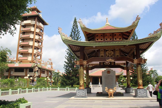 HCM City: 1-Day Cu Chi Signature Tunnels & Liberated Village - Ben Duoc Memorial Temple: where the tone shifts to remembrance