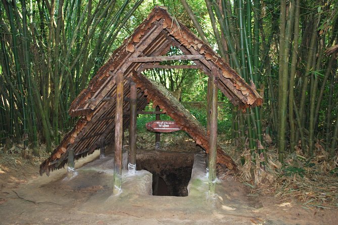 HCM City: 1-Day Cu Chi Signature Tunnels & Liberated Village - Guides and storytelling: why Stark, Duyen, and Slim Jim got praised