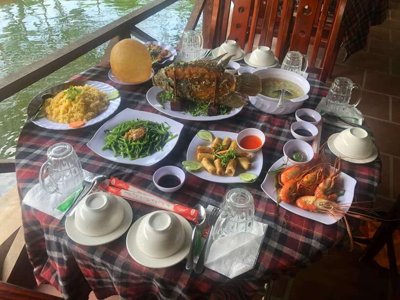 HCM: Mekong Delta Islands Boat & Tuk-Tuk Tour with Tastings - Unicorn Island: village walking or cycling plus the bee farm honey tasting