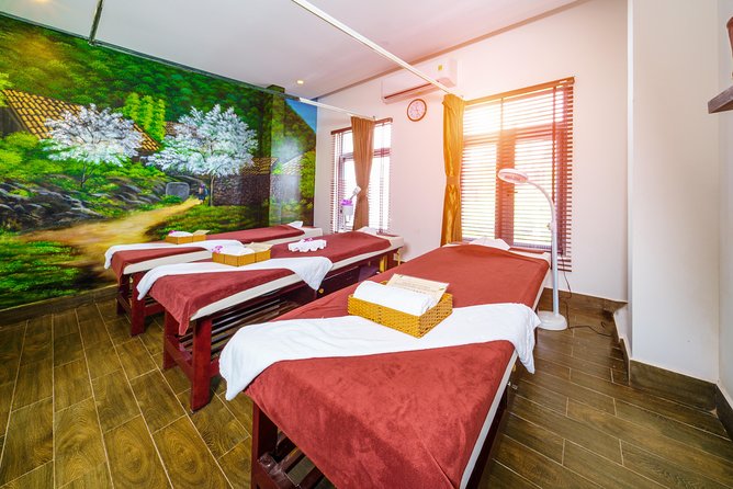 Herbal Aroma Journey (Gentle | Aromatic Flow) - Who should book Herbal Aroma Journey, and who should think twice