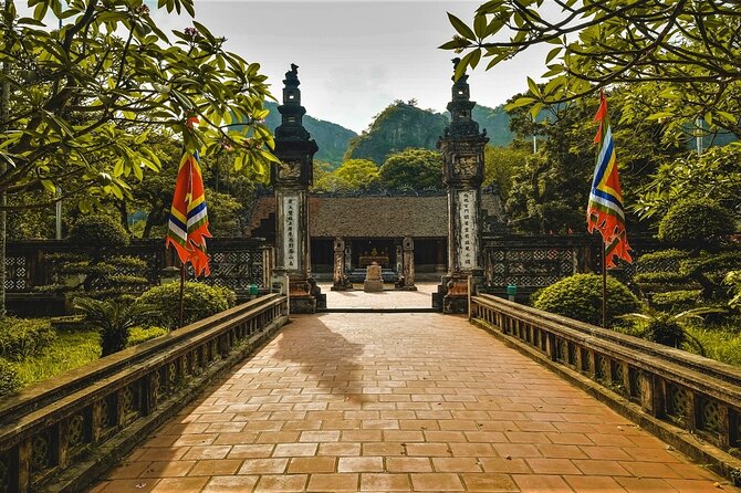 Hidden Ninh Binh Luxury Full Day Group Tour (Tam Coc - Hoa Lu) - Getting there: Hanoi Opera House start, pickup fees, and timing