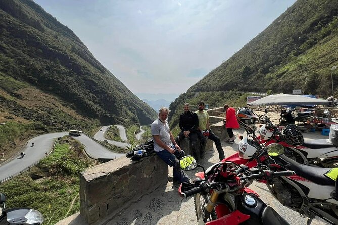 High Quality Motorcycle Dirt Bike 3 Days Tour + Private Room - Guides and Drivers: The Safety Factor That Makes or Breaks It