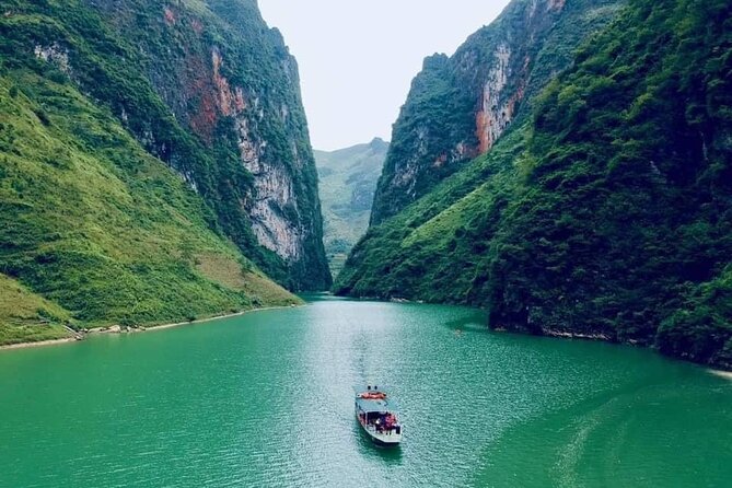 High Quality Small Group Ha Giang Loop Car Tour 2 Days 2 Nights - Ha Giang Loop by car: comfort without losing the wow factor