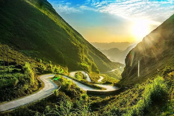 High Quality Small Group Ha Giang Loop Car Tour 2 Days 2 Nights - Nho Que boat ticket and the Dong Van Plateau momentum