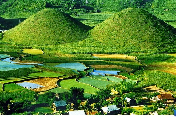 High Quality Small Group Ha Giang Loop Car Tour 2 Days 2 Nights - Meals and lodging: eating well, resting smarter