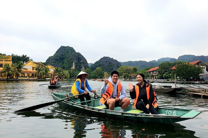 Highlight Ninh Binh Full Day Tour Tam Coc Boat, Mua Cave, Hoa Lu - Why this Ninh Binh full day tour feels efficient from Hanoi