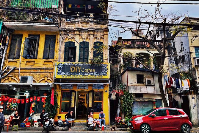 Highlights and Secrets of Hanoi Old Quarter Through Train Street - Hanoi Train Street: the signature 30 minutes near the tracks