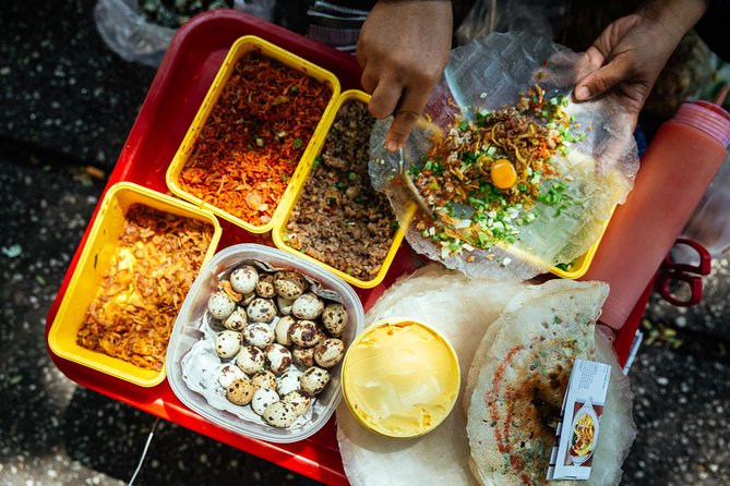 Highlights & Hidden Gems With Locals: Best of Ho Chi Minh City Private Tour - How your guide turns a route into a real morning