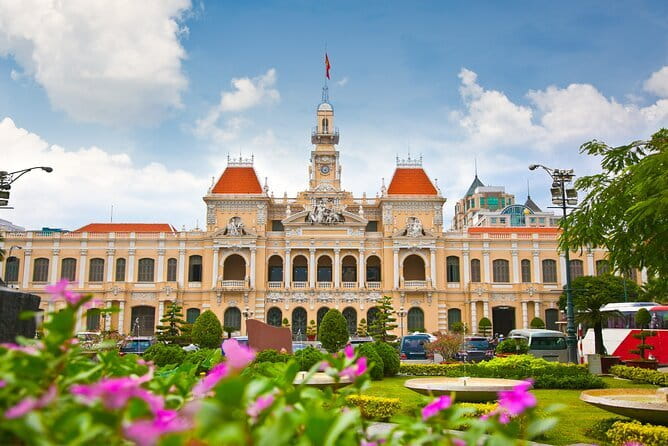 Ho Chi Minh City Half-day Jeep Tour - Saigon Opera House and the Municipal Theater Area: Romantic Views, Easy Photos