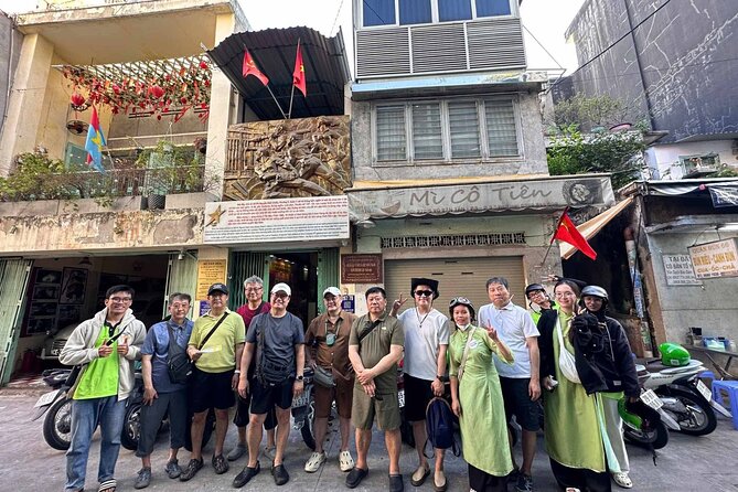 Ho Chi Minh City: Motorbike Street Food Tour with 12 Tastings - The guide factor, and why Lucas matters