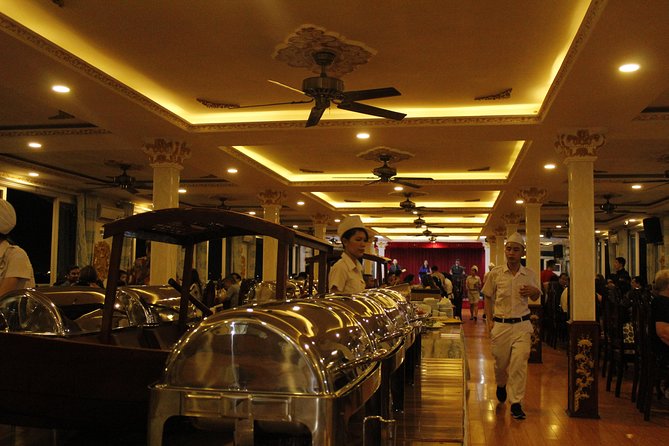 Ho Chi Minh City Night Light - Dinner on Cruise Luxury - Guide and Group Size, Why the Experience Feels Personal