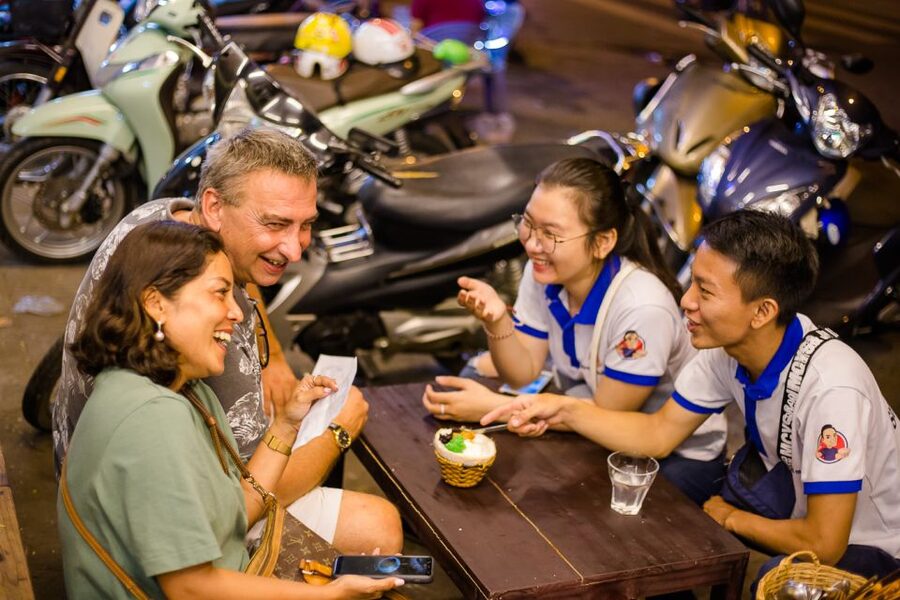 Ho Chi Minh City: Private Street Food Motorbike Tour - District 10 clay-pot Bò Kho since 1975, then District 5 coconut ice cream