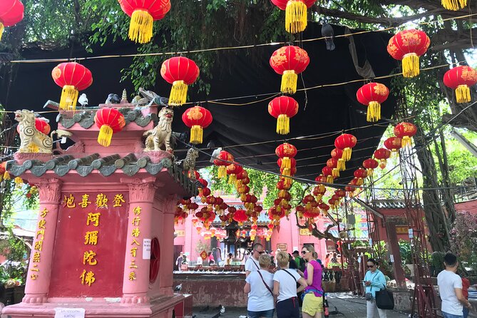 Ho Chi Minh City Sightseeing, midnight, Shopping tours by scooter - Your scooter route includes iconic stops plus everyday life