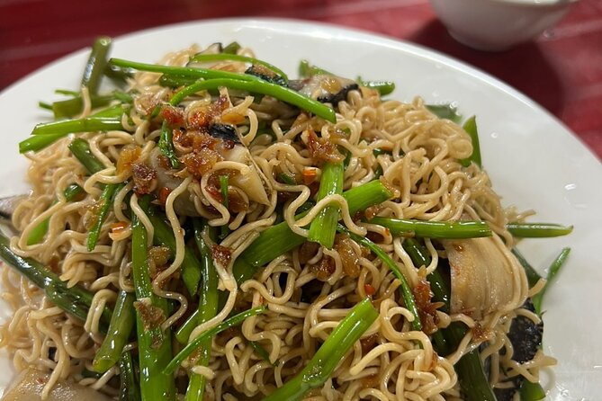 Ho Chi Minh City Sightseeing & Street Food Tasting Experience - A 4-hour Saigon loop built for tasting many small bites