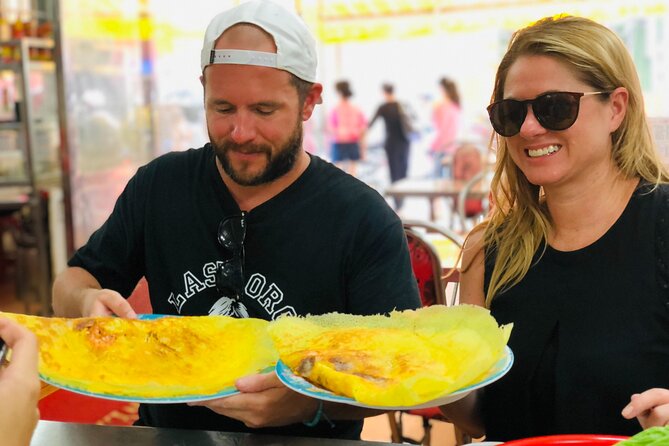 Ho Chi Minh City Street Food Tour & Sightseeing By Motorbike - Bánh Mì 24 and the District 10 finish with dessert