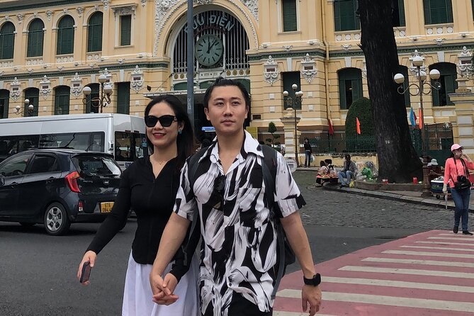 Ho Chi Minh City with Street Food Tour by Cyclo - Stop 2: Nguyen Hue Street walking stretch (about 10 minutes)