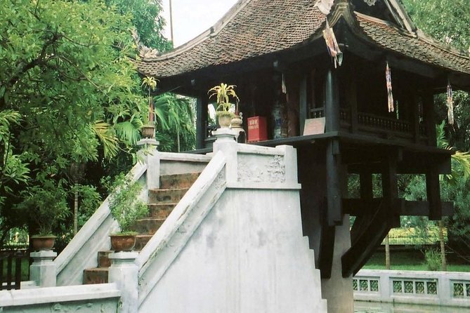 Ho Chi Minh Complex & Temple of Literature Tour (half day) - One Pillar Pagoda: the legend and the architecture in the same breath