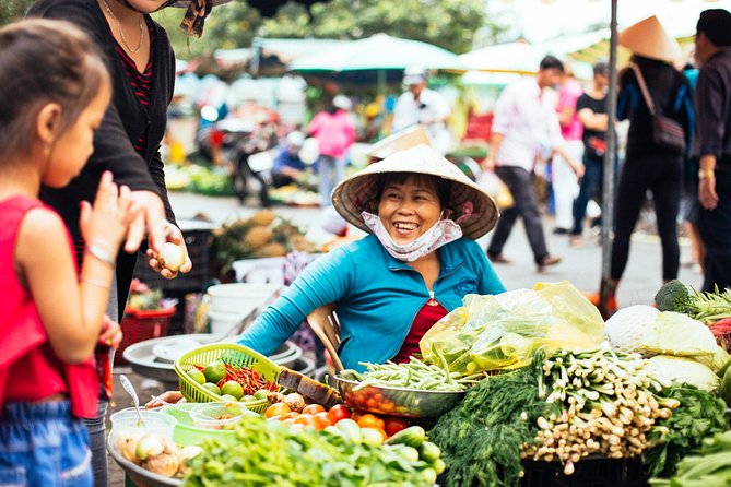 Ho Chi Minh: PRIVATE Off the Beaten Track Tour with a Local - Thien Hau Pagoda: A Short Stop With Street-Level Stories