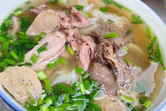 Ho Chi Minh/Saigon Zero Tourist Food Tour - Beyond Pho: what makes this Saigon food tour feel real