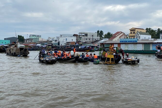 Ho Chi Minh: Southern Vietnam 4-Day Authentic Mekong Farm Trip - Day 3 in Nam Can: mangrove canals, shrimp and aquaculture farms, cooking lunch, fishing and clams