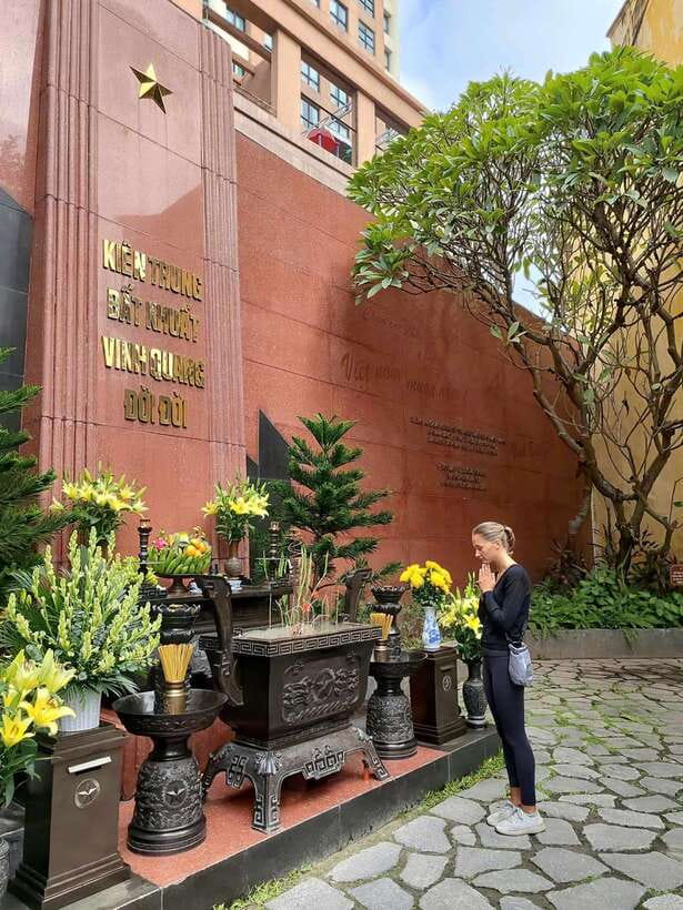 Hoa Lo Prison and Little Paris in Hanoi - Government Guest House, also called Tonkin Palace: where politics becomes architecture