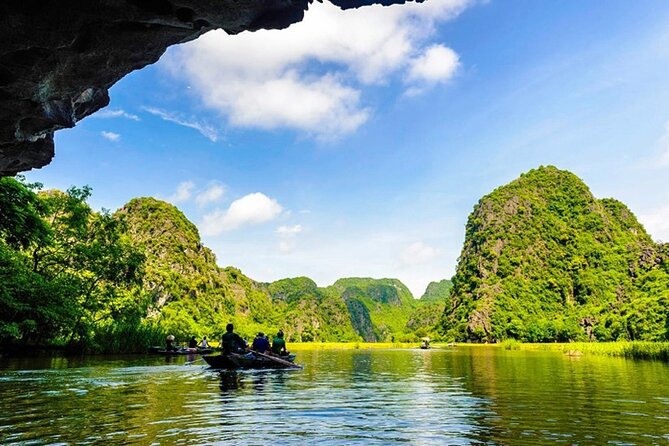 Hoa Lu - Tam Coc boat Trip and Mua Cave - Morning pickup in Hanoi, and the ride to Ninh Binh
