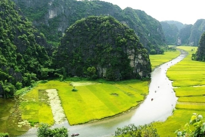 Hoa Lu Tam Coc Full-Day DELUXE Tour Including BUFFET LUNCH & River Boat Ride - From Boat to Bich Dong: The Bike Ride Factor and Pagoda Stop