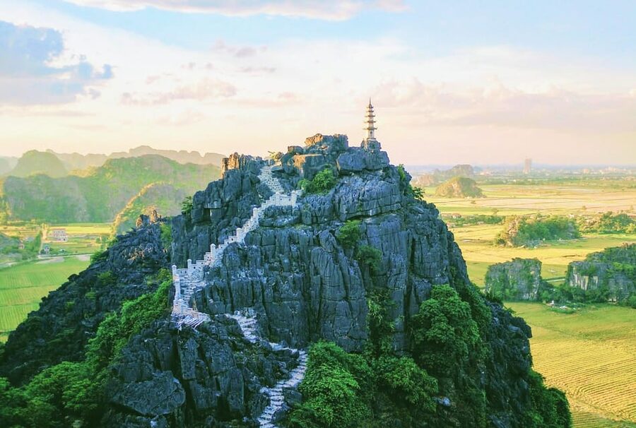 Hoa Lu, Tam Coc, & Mua Cave Day Trip with Lunch & Limousine - Who this trip fits best (and who should think twice)