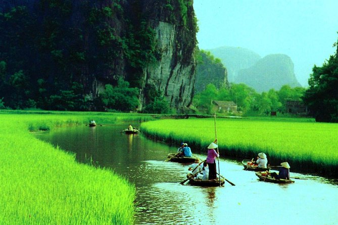 Hoa Lư Tam Coc & Mua Cave full day Including Buffets Lunch - Hoa Lu temples of the Dinh and Le dynasties
