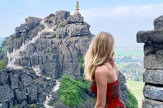 Hoa Lu Temple, Trang An boat trip & Mua Cave Mountain day trip - best selling - Lunch, Optional Bike Ride, And How the Day Stays Fun