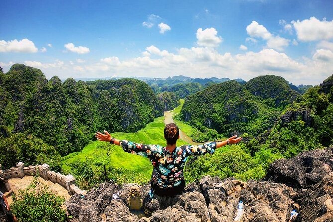 HOA LU -TRANG AN -MUA CAVE Full Day Including Boat Entrance Fees and Lunch - After the boat: shopping embroidery or biking toward Bich Dong