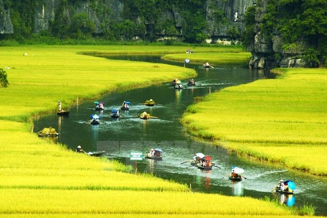 HOA LU -TRANG AN -MUA CAVE Full Day Including Boat Entrance Fees and Lunch - Price and logistics: why it feels like a good deal