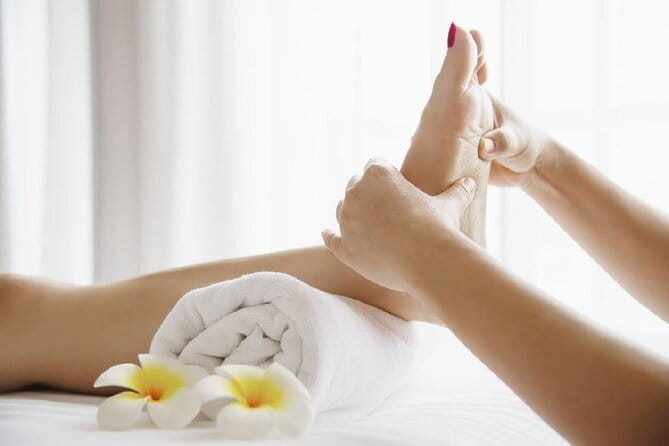 Hoang's Spa for Relaxing Foot Massage - What the spa experience feels like once you are in the chair