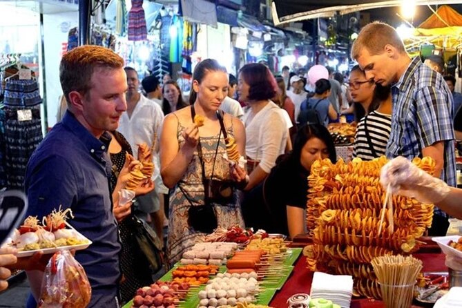 Hoi An Ancient Town - Night Market Street Food Tours By Night - Stop 2: Nguyen Hoang Street Night Market, 50+ vendors and serious snack energy