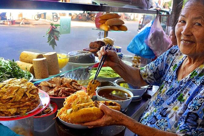 Hoi An Ancient Town - Night Market Street Food Tours By Night - Dinner plus tastings: why the $55 feels more fair than it looks
