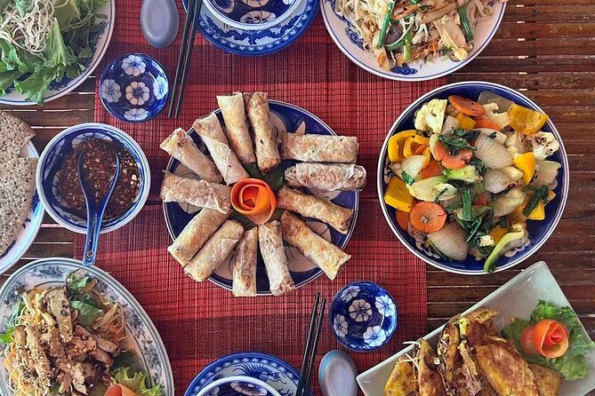 Hoi An Ancient Town Walking Street Food Tours with Night Market - Hoi An at Night: why this tour works better than wandering alone