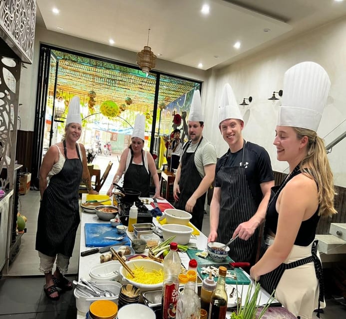 Hoi An Authentic Cooking Class with Pro Chef in Small group - Hotel pickup in Hoi An, then a market run (optional)