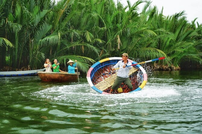 Hoi an Coconut Boat & Hoi an Ancient Town From Da nang or Hoi an - Who should book this Hoi An boat and night plan