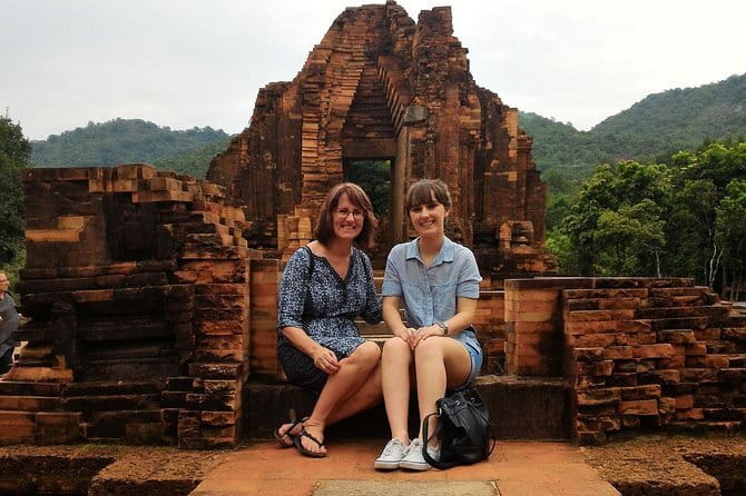 Hoi An Cooking Class & Vespa Cooking Adventure Tour - The hands-on cooking class: three Hoi An dishes you make yourself