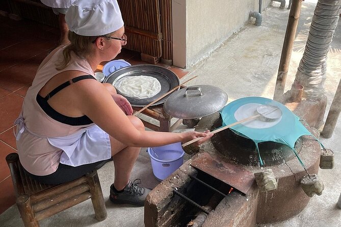 Hoi An cooking class with Basket Boat Tour - Logistics that affect your day, pickup and meeting point
