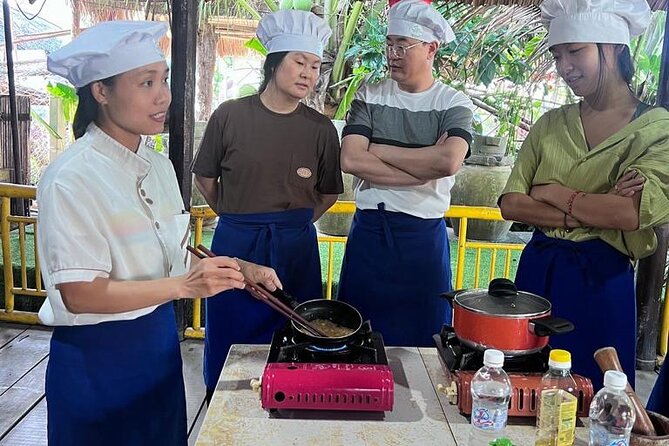 Hoi An Cooking Class with Local Chef - Price and Logistics at $22: Is It Fair Value?