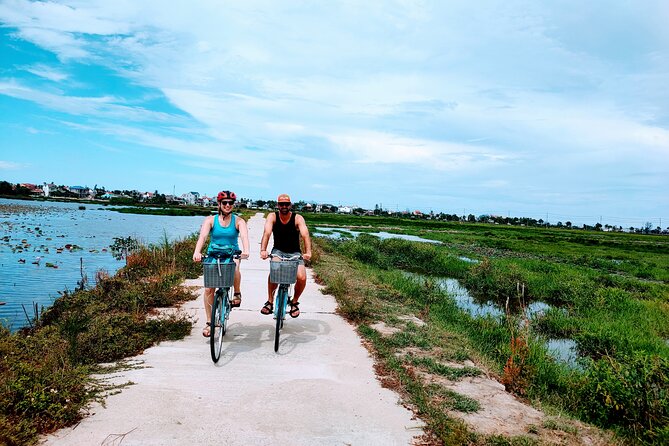 Hoi An countryside cycling tour - Tra Que Vegetable Village and the real rhythm of farming