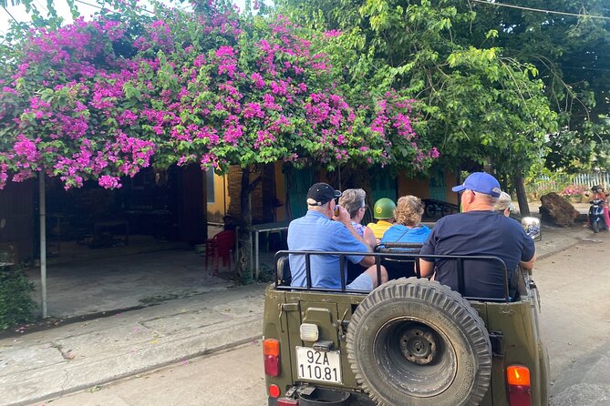 Hoi An Countryside Jeep Tour: Food, Culture & Daily Life - Tra Que Vegetable Village Lunch and the Food-Work Connection
