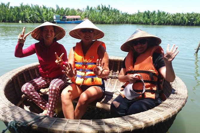 HOI AN Countryside - River Islands - Old Crafts - Local Culture - Tra Nhieu Fishing Village Weaving Colorful Sleeping Mats