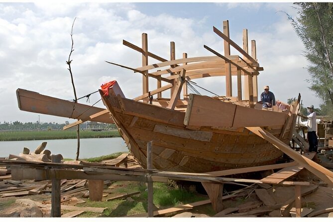 Hoi An Countryside Tour:CamKim Island, Craft Villages&Basket Boat - Should you book John Lee Tours for Cam Kim, crafts, and basket boats?
