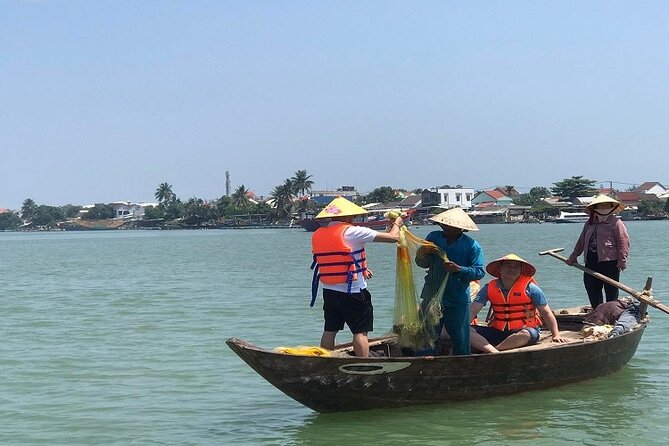 Hoi An Fishing Tour Private-Lantern /Cafe Making Class by Lunch - Basket boat time: fishing, crabbing, and learning the rhythm