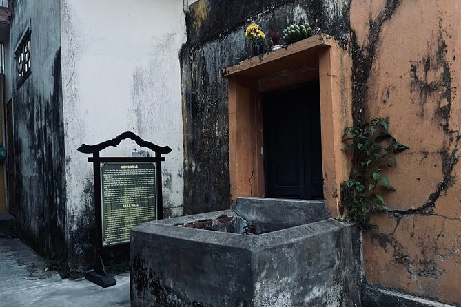 Hoi An Ghosts, Death, Mystery Unveiled - The grave stop, incense, and the death ritual you can actually understand