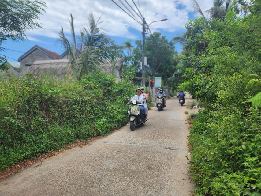 Hoi An Highlights and Hidden Gems Tour by Vespa - Coffee break at An My village: more than caffeine