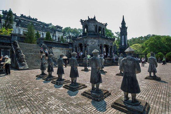 Hoi An: Imperial Hue And Hai Van Pass Full-day Tour - Hai Van Pass: a quick hit of views and wartime remnants